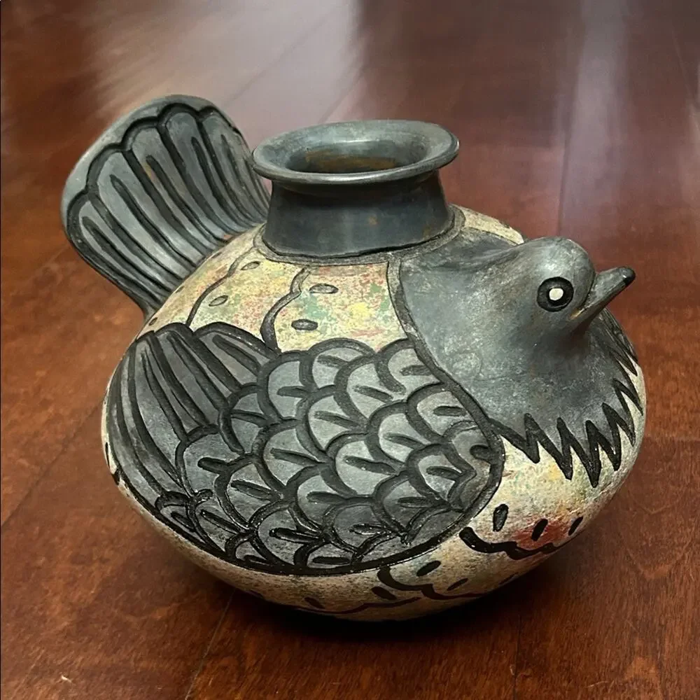 Vintage Santodio Paz Bird Vase, Made in Chulucanas Peru, Boho Rustic Naturalist
